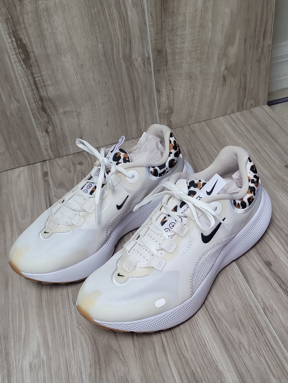 NIKE React Escape Run Women's Running Shoes Size 8 - Picture 4 of 11